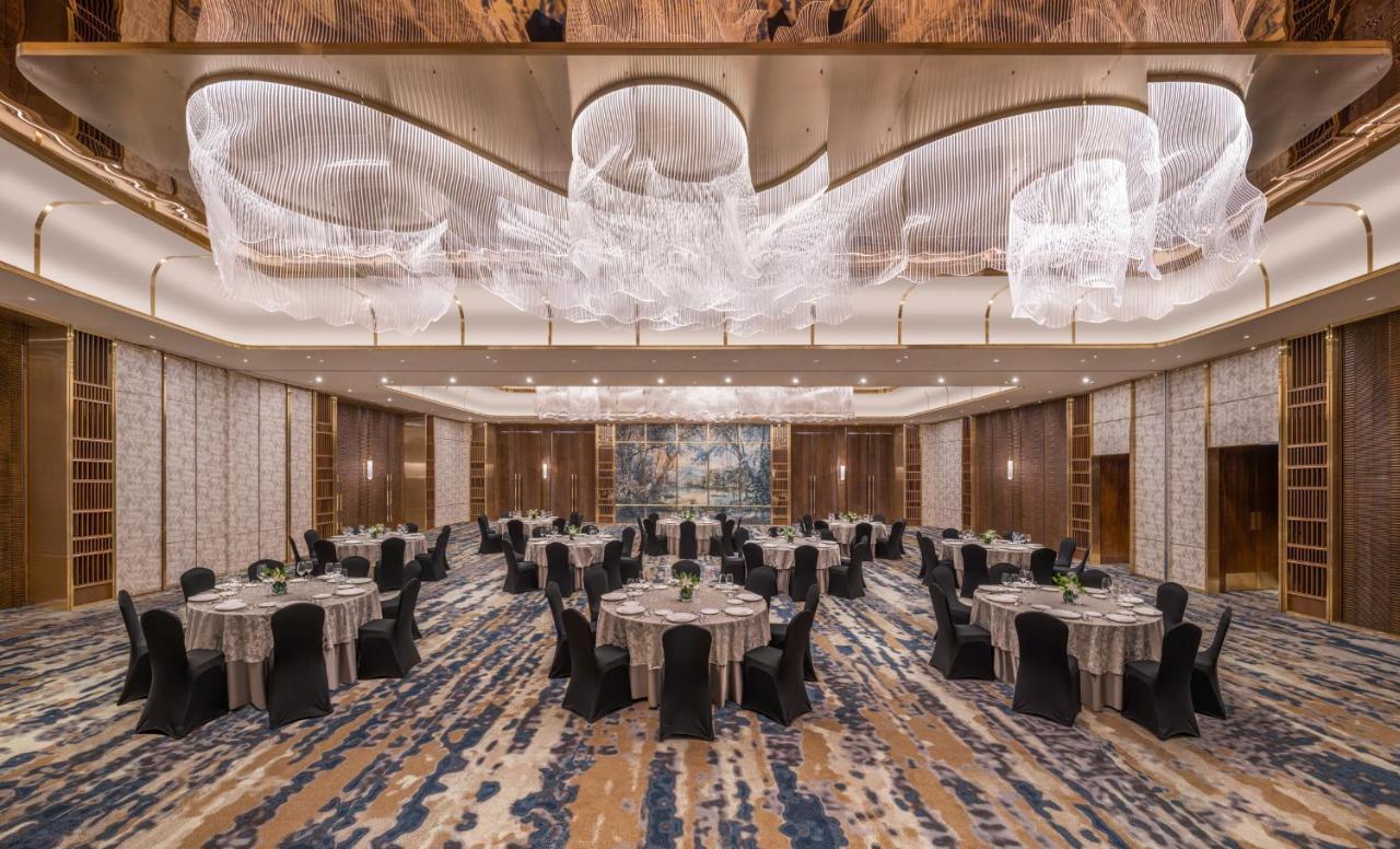 Jw Marriott Goa Hotel Vagator Exterior photo