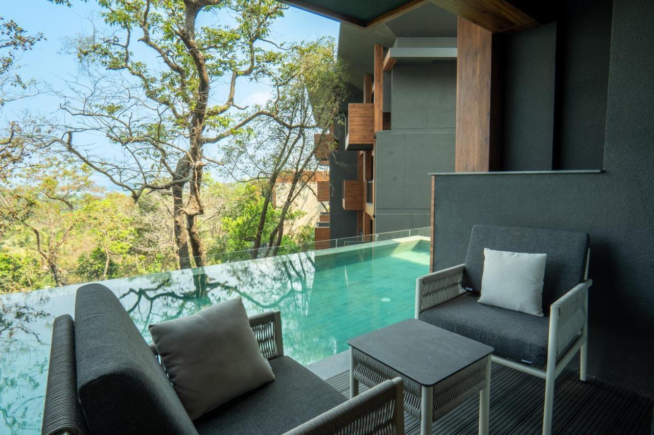 Jw Marriott Goa Hotel Vagator Exterior photo