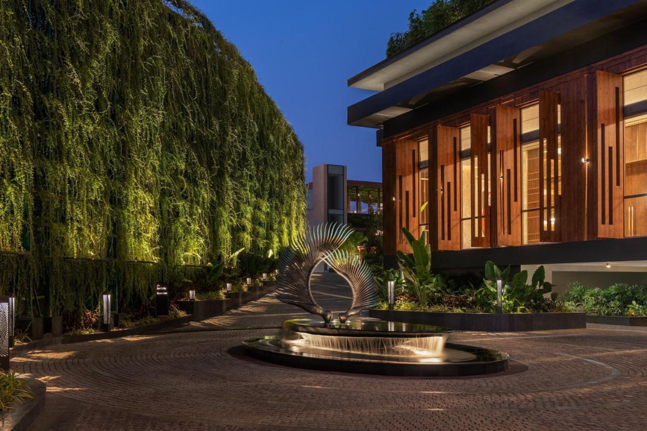 Jw Marriott Goa Hotel Vagator Exterior photo